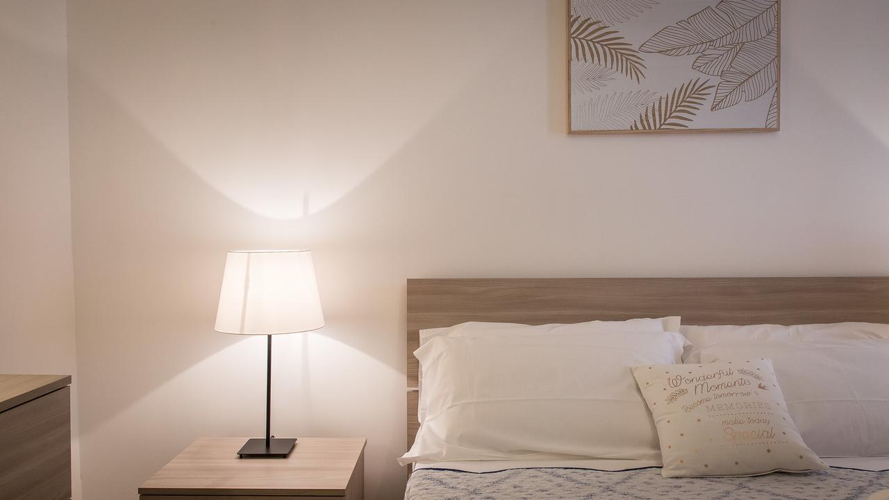 Rental In Rome Pelliccia Luaran gambar